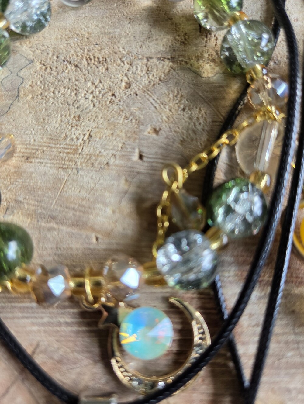 Handcrafted Set Of 9 Glass Beaded Bracelets, Heart Stones & Cabochon Necklaces - Picture 7 of 8
